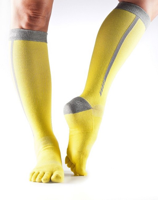 ZOE SPORT kompresní prstové podkolenky Toesox žlutá M