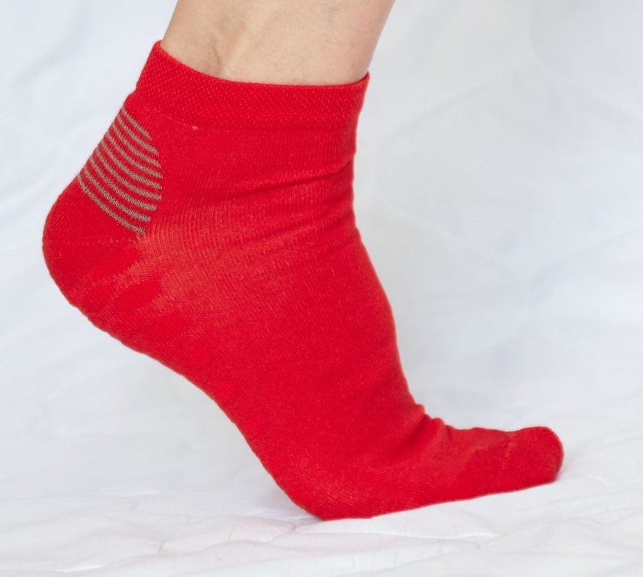 Levně BX-MEDIC SNEAKER FUN bambusové masážní ponožky BAMBOX 35-38 červená